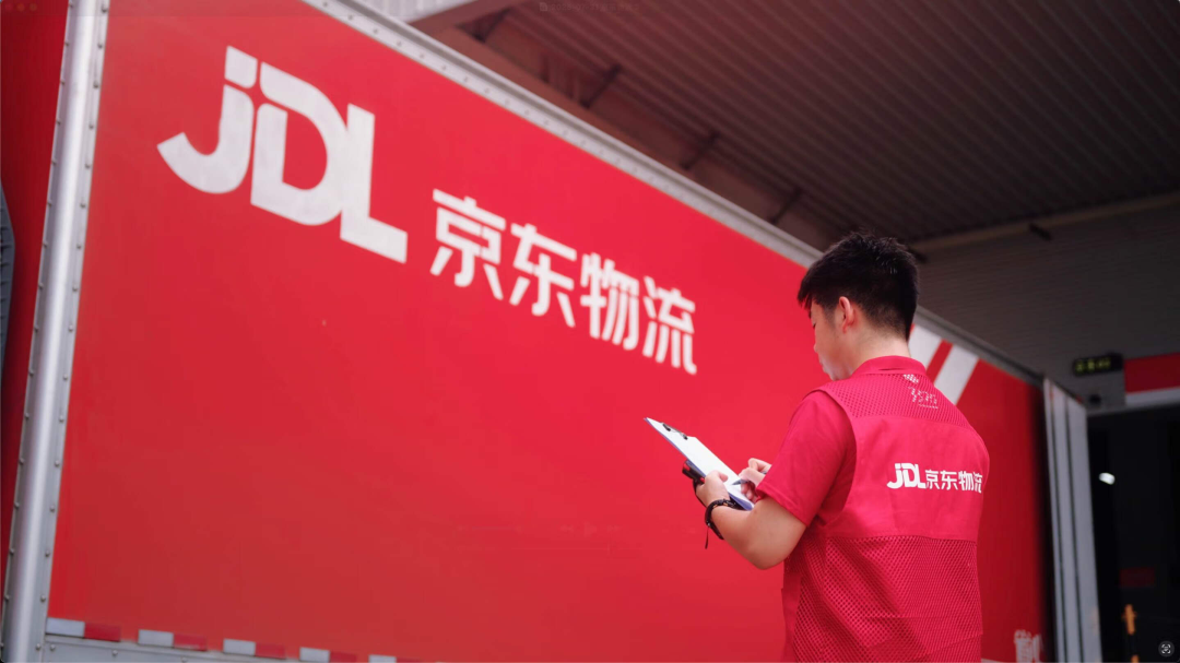 “黑五”备货忙！品质大件走向海外，找京东物流就对了