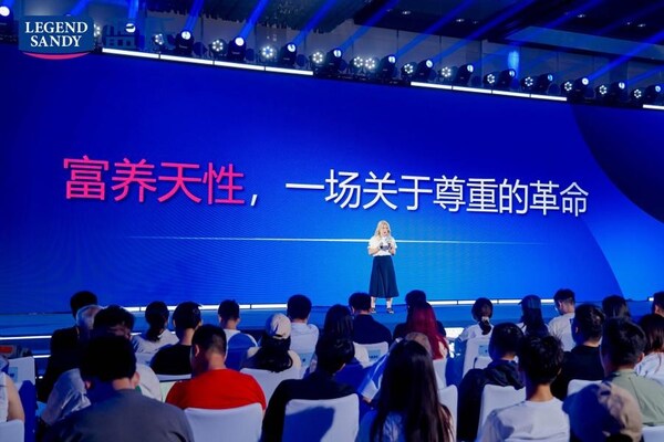 蓝氏"奶盾"开启宠物高阶营养3.0时代 ---- 肉奶协同，营养超能