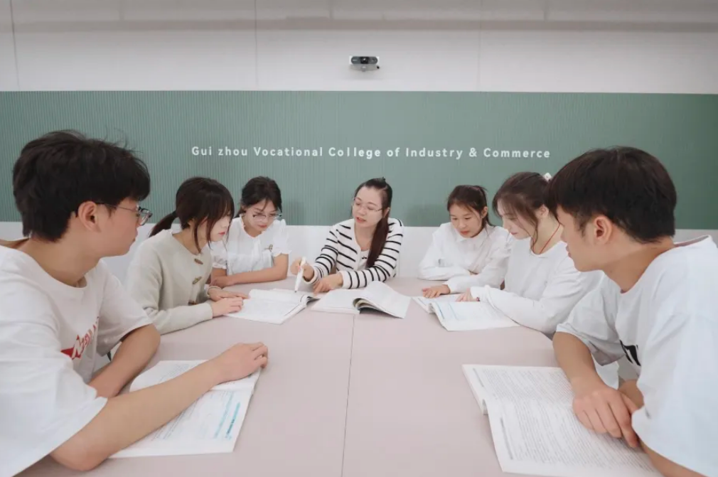 贵州工商职业学院小班化教学：因材施教，让天赋各有舞台