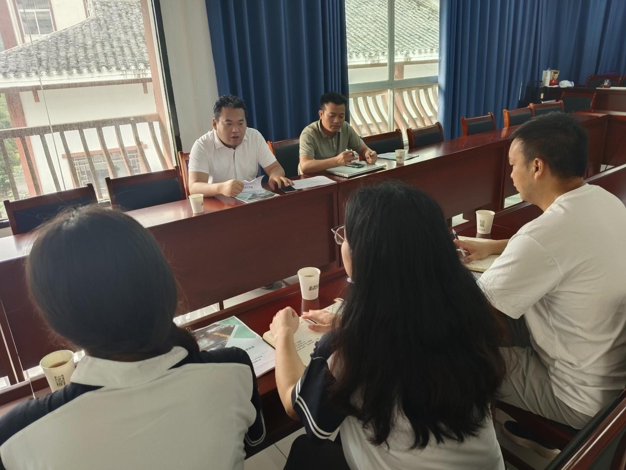 黔东南州开展2025年“乐创黔东南”专家机构进企业服务活动