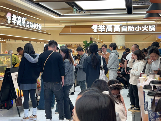 “举高高”引爆30城，海底捞“红石榴计划”跑出真正第二增长曲线！