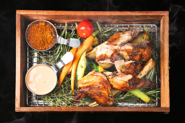 PinkFace双旦"许愿精灵"盛典即将启幕：美食音浪邀你共赴新年之约