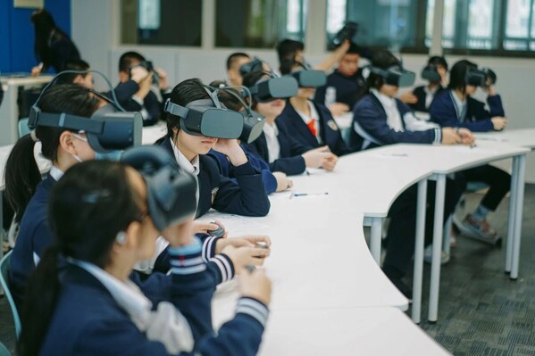 科技赋能，慧育未来 | 华师希平双语学校荣膺2025年度厦门市四星级智慧校园