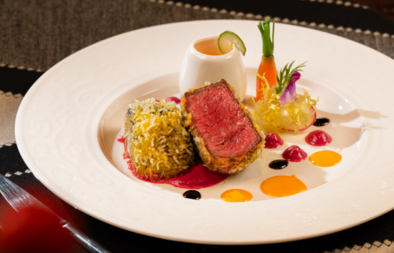 风味口感技术突破与道地食材融合创新，以贵旅精神造贵州牛排