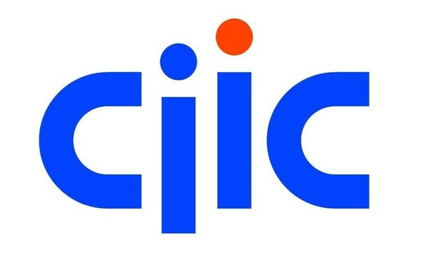 2025徐汇滨江长跑节冬日热力开跑：中智与八千跑者共赴一场徐汇滨江之约