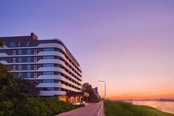 全季万象湄公河畔酒店3月1日盛大开业 华住深耕老挝布局再提速