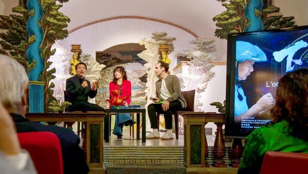 以诗为媒谱写"下午三点"的世界回响