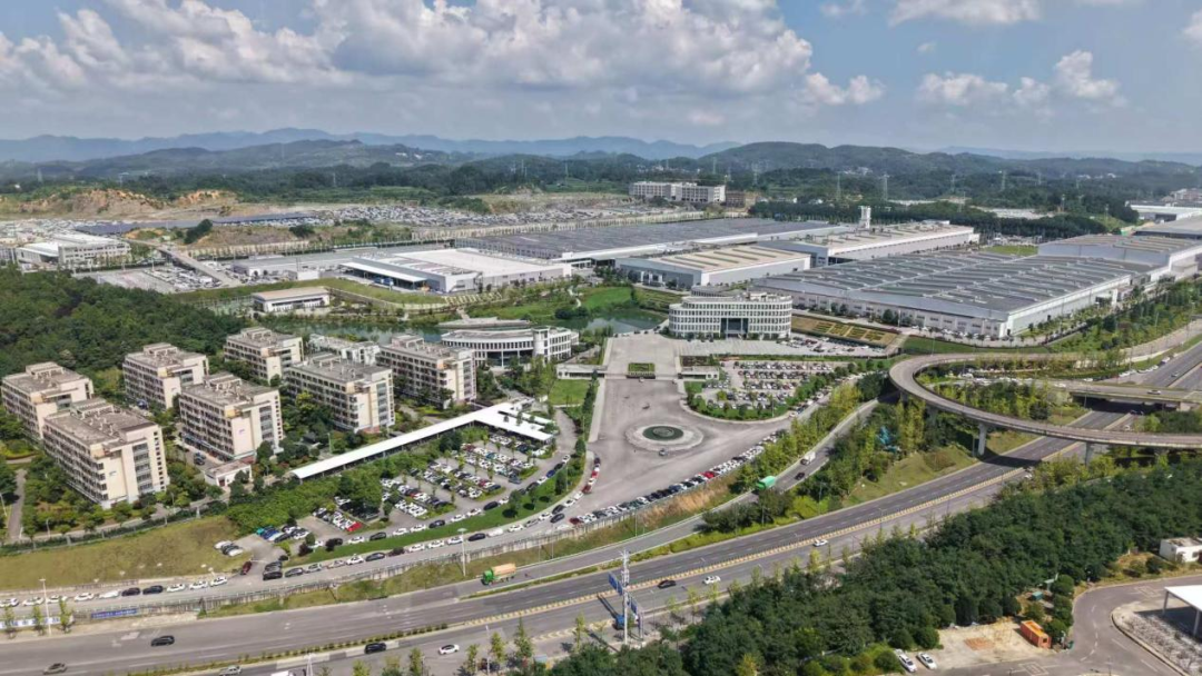 走进“专精特新”| 吉利汽车贵阳基地——十年铸链强黔地 智驾新程向未来