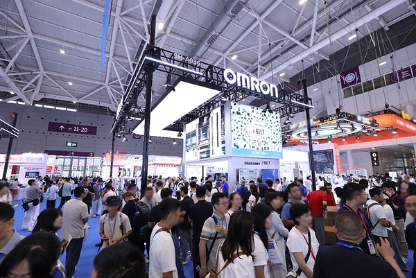 欧姆龙再度亮相华南工博会，以数智解决方案助力高端智造升级