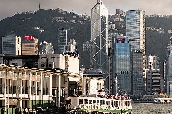 2026香港优才计划：不只是名校高薪，普通人也有机会上岸